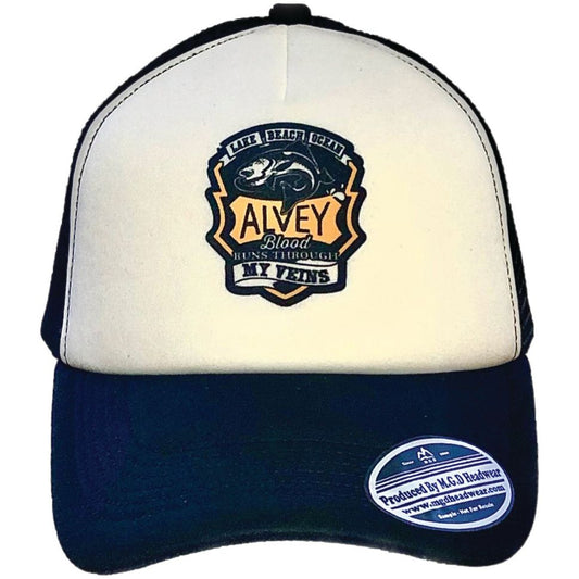 HOOKED CAP